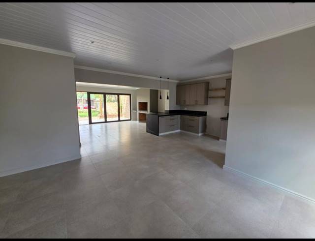 3 BEDROOM HOUSE FOR SALE IN HARTENBOS CENTRAL